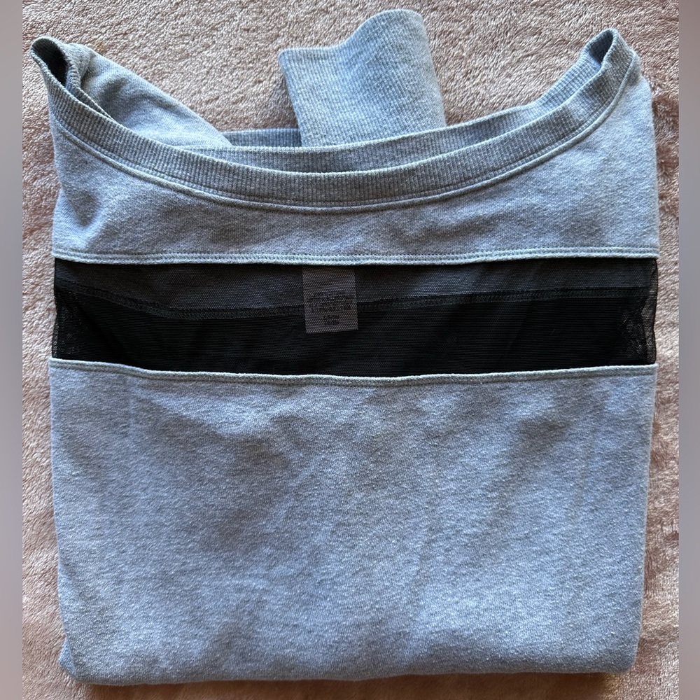 VICTORIA SPORT long sleeve mesh detail heather gray sleeve logo